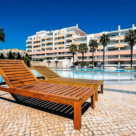 Fantastic Seaside Family Apartment With Pool ปาเรจิ ภายนอก รูปภาพ