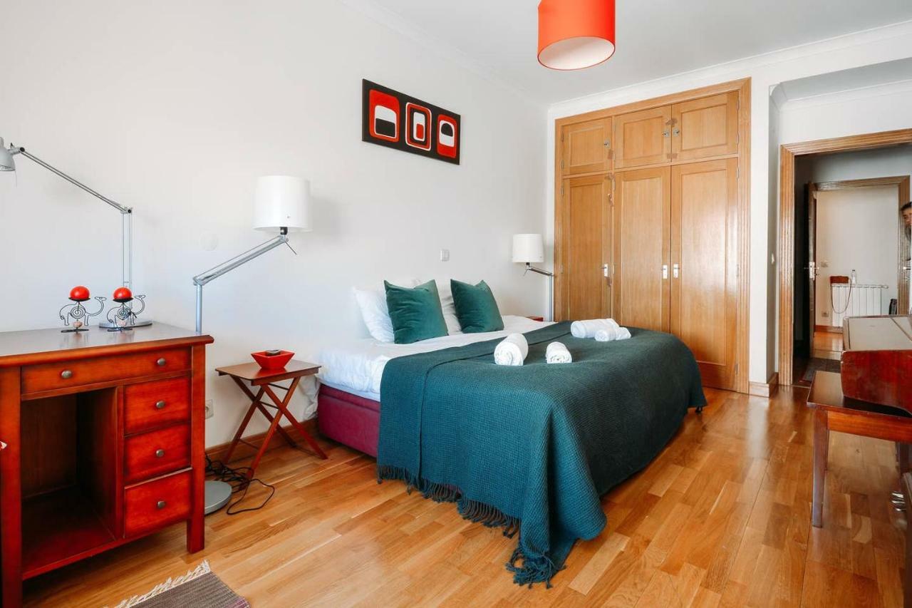 Fantastic Seaside Family Apartment With Pool ปาเรจิ ภายนอก รูปภาพ
